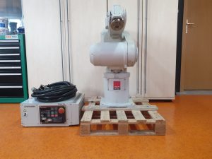 RV-12SDL Industrieroboter mit CR2D Controller (Neuwärtig)