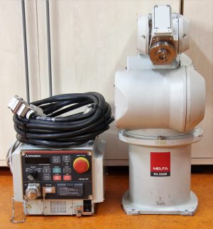 Mitsubishi RV-3SDB Industrieroboter mit CR1D Controller